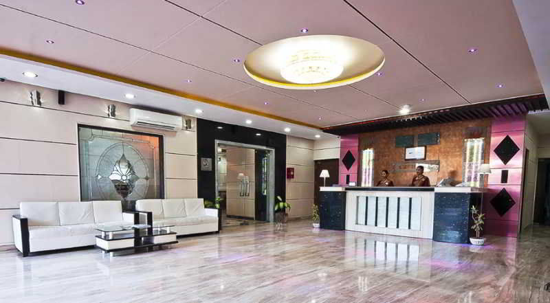 Sun Hotel Agra Buitenkant foto